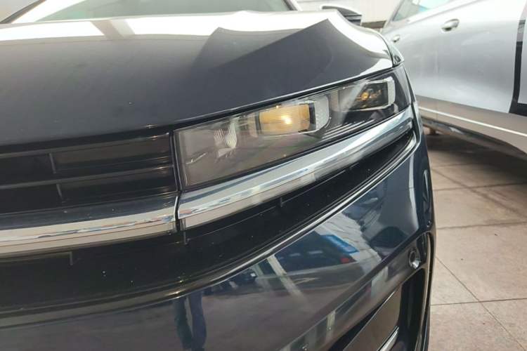 Used Volkswagen Magotan 2024 380TSI DSG Ultimate Edition Left Front Headlight