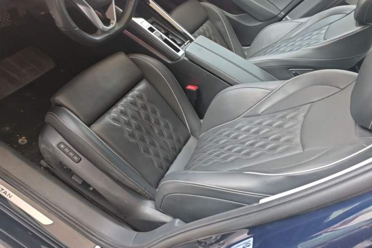 Used Volkswagen Magotan 2024 380TSI DSG Ultimate Edition Left Front Seat