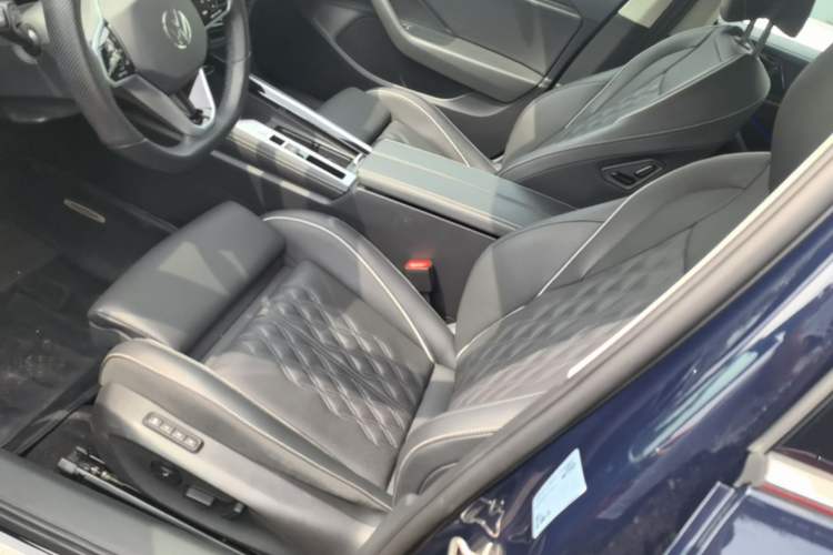 Used Volkswagen Magotan 2024 380TSI DSG Ultimate Edition Left Front Seat