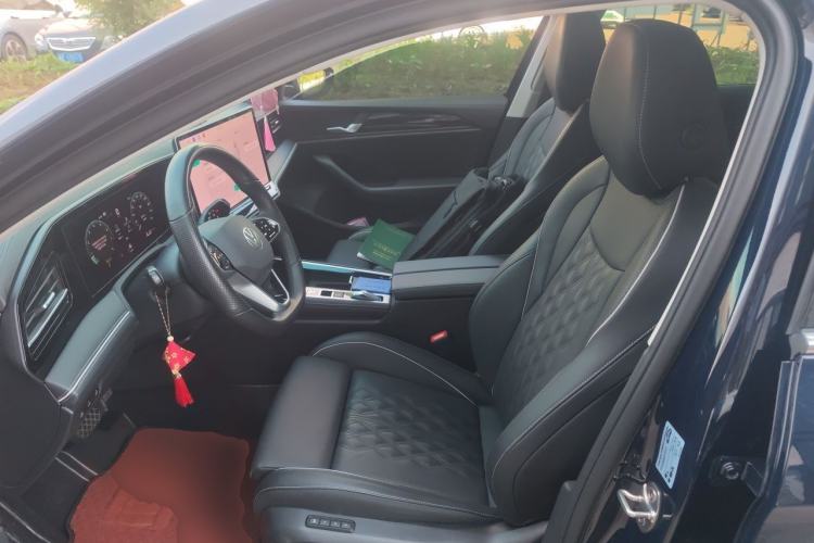 Used Volkswagen Magotan 2024 380TSI DSG Ultimate Edition Left Front Seat