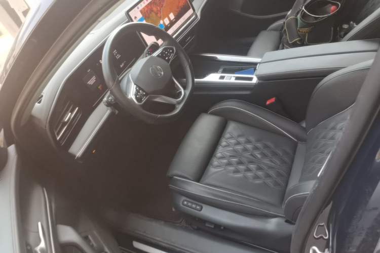 Used Volkswagen Magotan 2024 380TSI DSG Ultimate Edition Left Front Seat
