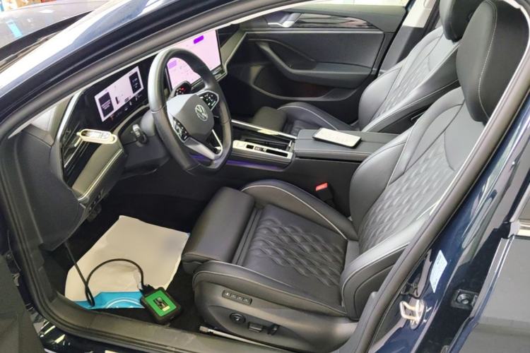 Used Volkswagen Magotan 2024 380TSI DSG Ultimate Edition Left Front Seat