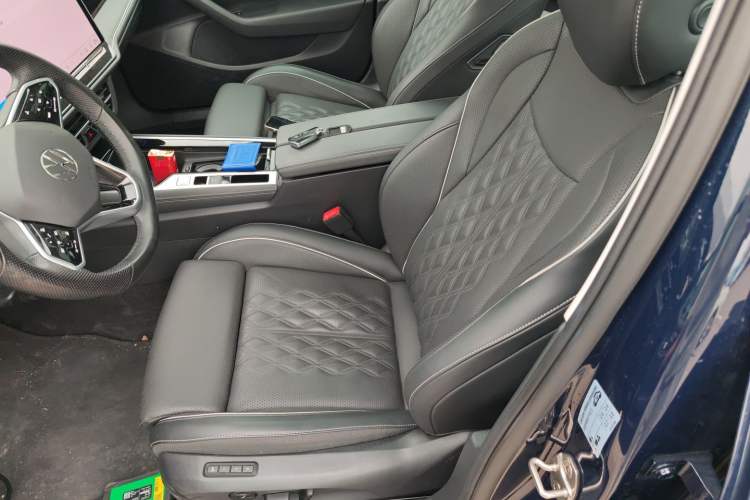 Used Volkswagen Magotan 2024 380TSI DSG Ultimate Edition Left Front Seat
