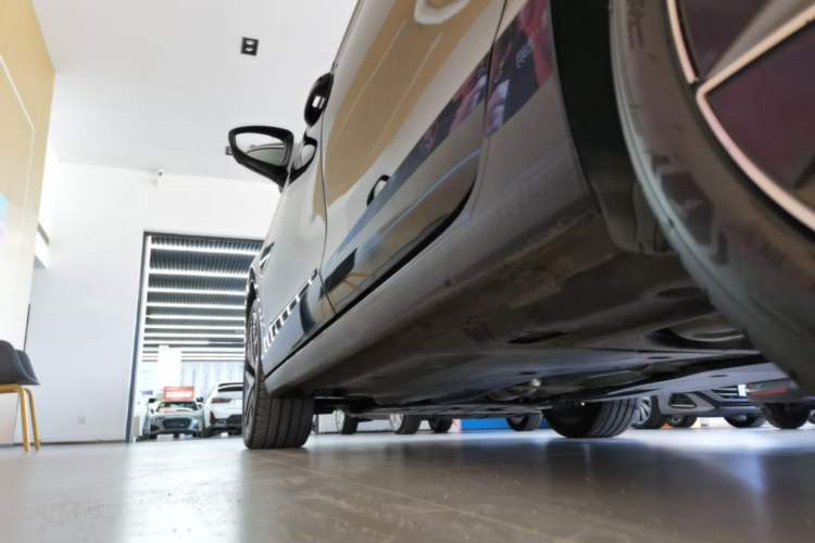 Used Volkswagen Magotan 2024 380TSI DSG Ultimate Edition Left Side Sill