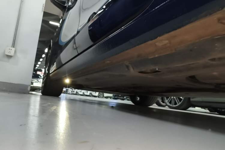 Used Volkswagen Magotan 2024 380TSI DSG Ultimate Edition Left Side Sill