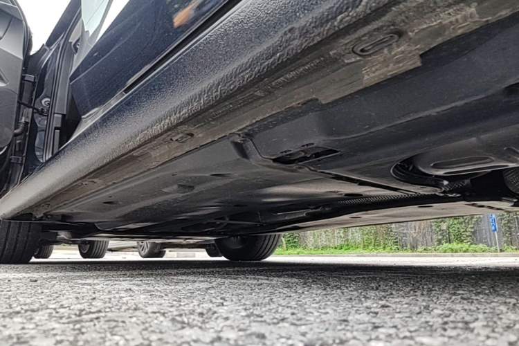 Used Volkswagen Magotan 2024 380TSI DSG Ultimate Edition Left Side Sill