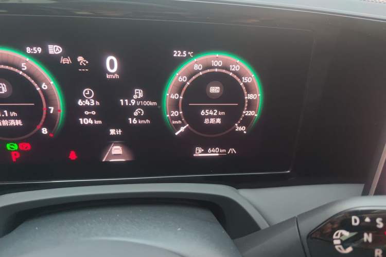 Used Volkswagen Magotan 2024 380TSI DSG Ultimate Edition Odometer Close Up
