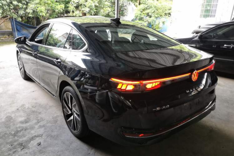 Used Volkswagen Magotan 2024 380TSI DSG Ultimate Edition Rear Left 45 Deg