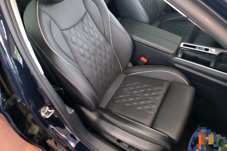Used Volkswagen Magotan 2024 380TSI DSG Ultimate Edition Right Front Seat