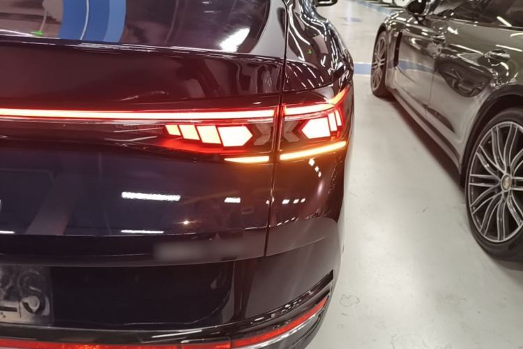 Used Volkswagen Magotan 2024 380TSI DSG Ultimate Edition Right Rear Taillight