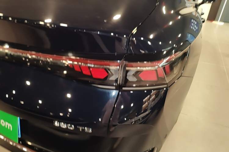 Used Volkswagen Magotan 2024 380TSI DSG Ultimate Edition Right Rear Taillight