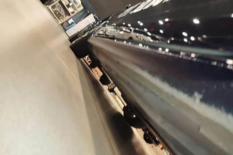 Used Volkswagen Magotan 2024 380TSI DSG Ultimate Edition Right Side Sill