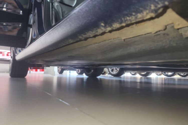 Used Volkswagen Magotan 2024 380TSI DSG Ultimate Edition Right Side Sill