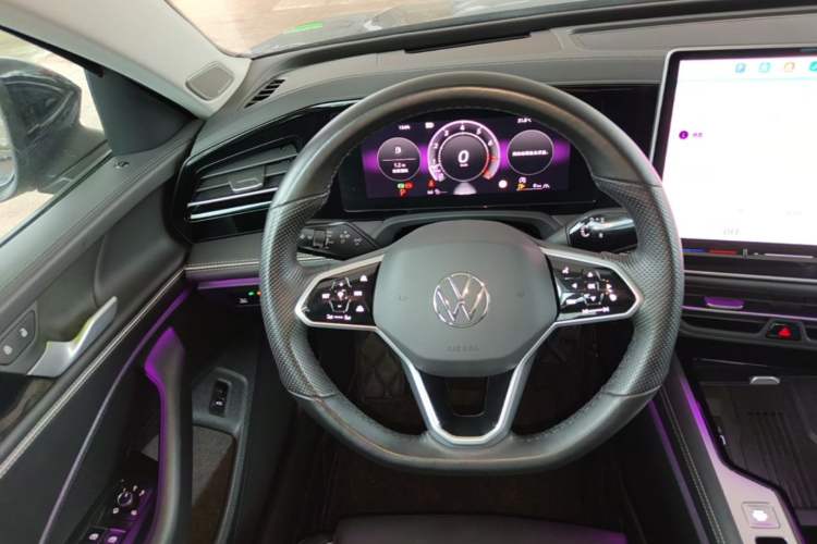 Used Volkswagen Magotan 2024 380TSI DSG Ultimate Edition Steering Wheel