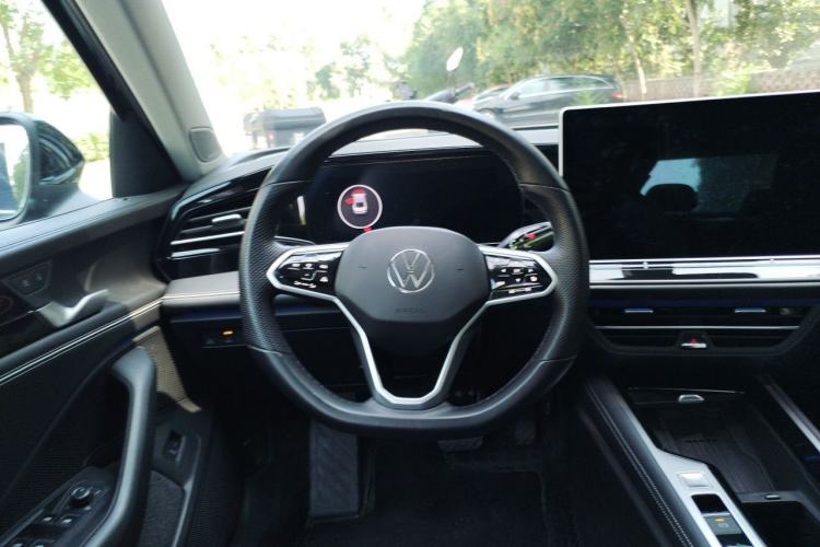 Used Volkswagen Magotan 2024 380TSI DSG Ultimate Edition Steering Wheel