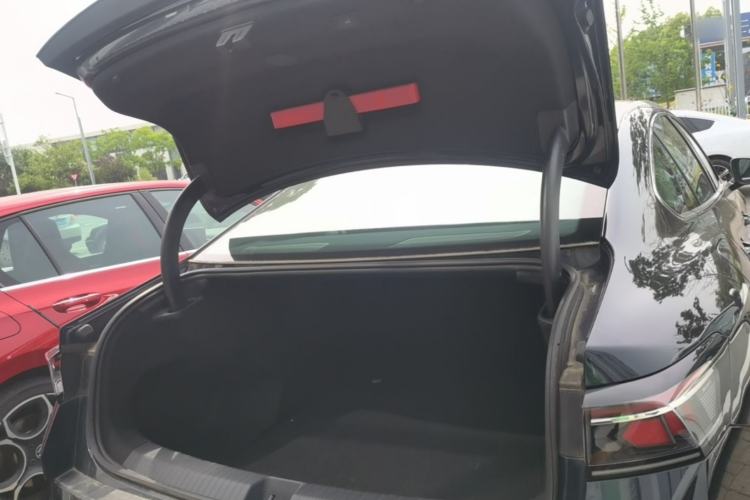 Used Volkswagen Magotan 2024 380TSI DSG Ultimate Edition Trunk