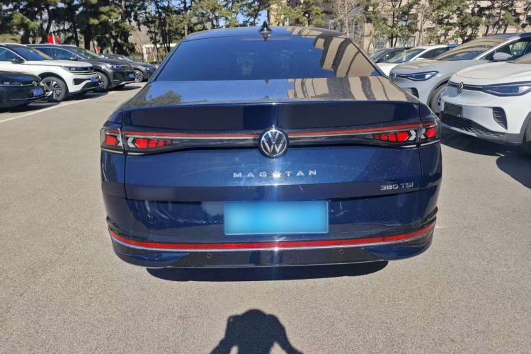 Used Volkswagen Magotan 2024 380TSI DSG Ultimate Edition Trunk