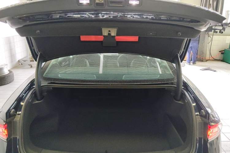 Used Volkswagen Magotan 2024 380TSI DSG Ultimate Edition Trunk