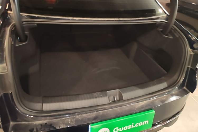 Used Volkswagen Magotan 2024 380TSI DSG Ultimate Edition Trunk