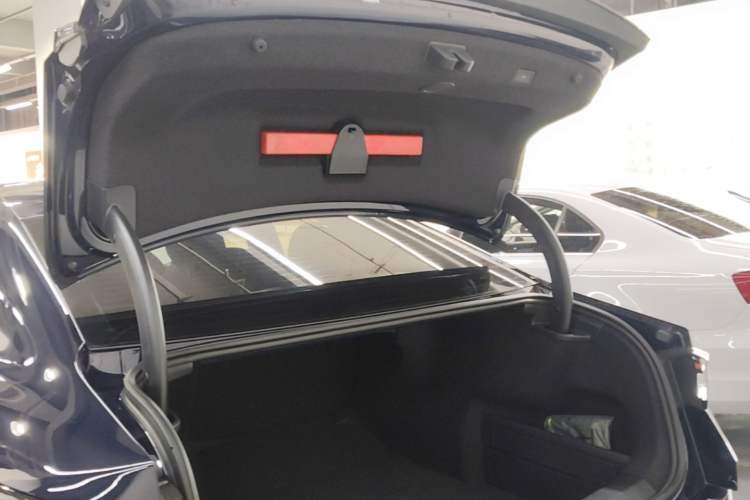 Used Volkswagen Magotan 2024 380TSI DSG Ultimate Edition Trunk