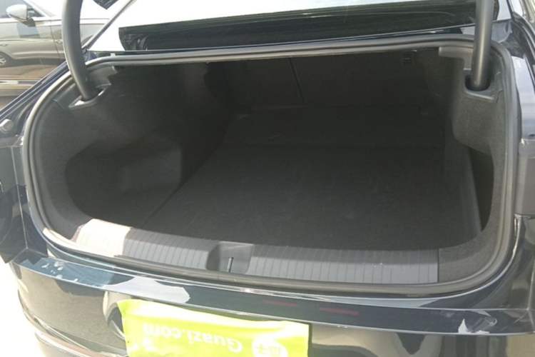 Used Volkswagen Magotan 2024 380TSI DSG Ultimate Edition Trunk