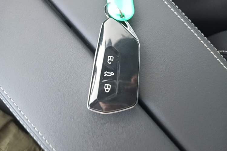Used Volkswagen Magotan 2024 380TSI DSG Ultimate Edition Vehicle Key