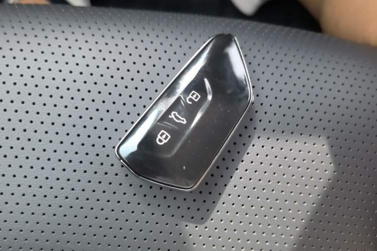 Used Volkswagen Magotan 2024 380TSI DSG Ultimate Edition Vehicle Key