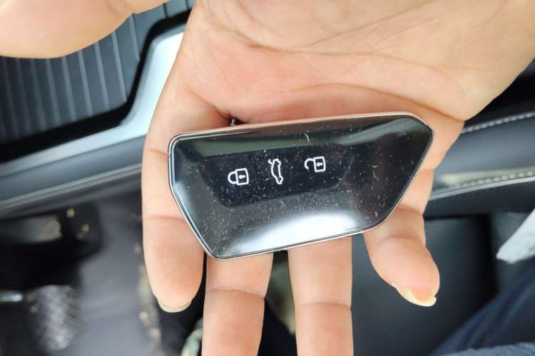 Used Volkswagen Magotan 2024 380TSI DSG Ultimate Edition Vehicle Key