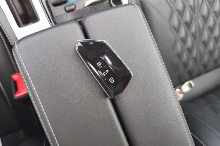 Used Volkswagen Magotan 2024 380TSI DSG Ultimate Edition Vehicle Key