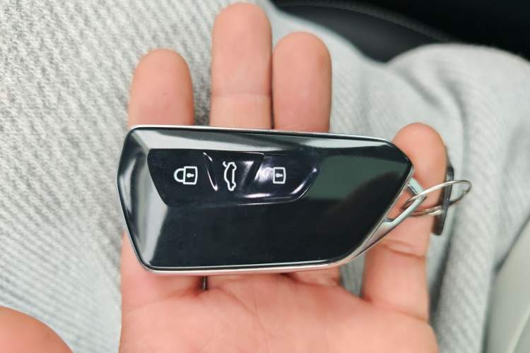 Used Volkswagen Magotan 2024 380TSI DSG Ultimate Edition Vehicle Key
