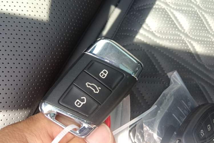 Used Volkswagen Magotan 2024 380TSI DSG Ultimate Edition Vehicle Key