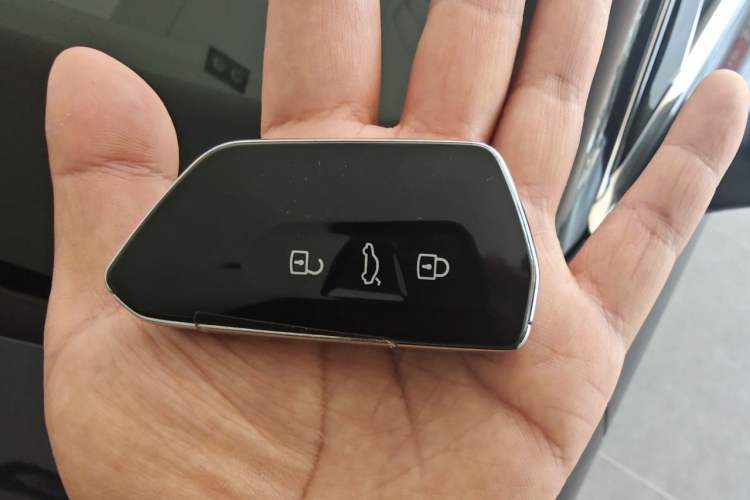 Used Volkswagen Magotan 2024 380TSI DSG Ultimate Edition Vehicle Key