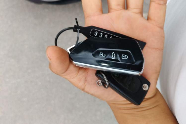 Used Volkswagen Magotan 2024 380TSI DSG Ultimate Edition Vehicle Key