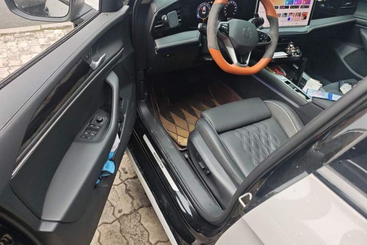 Used Volkswagen Magotan 2024 380TSI DSG Prestige Edition DaMai Package Driver Seat