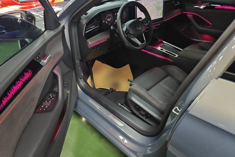 Used Volkswagen Magotan 2024 380TSI DSG Prestige Edition DaMai Package Driver Seat