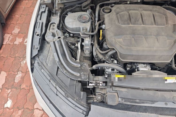Used Volkswagen Magotan 2024 380TSI DSG Prestige Edition DaMai Package Engine Bay Right