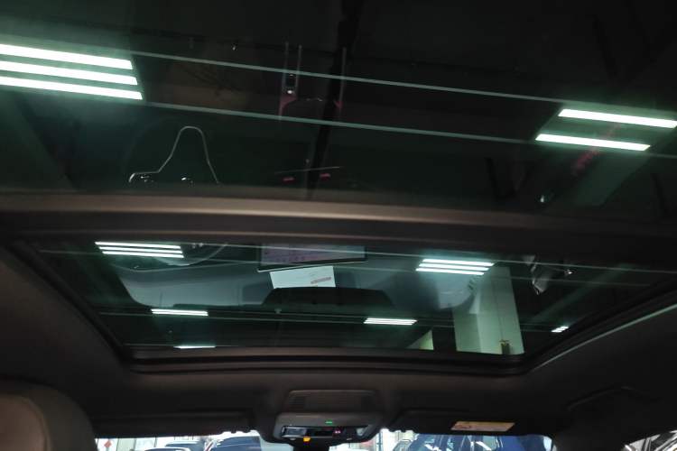 Used Volkswagen Magotan 2024 380TSI DSG Prestige Edition DaMai Package Headliner