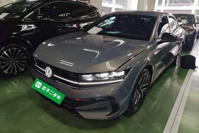 Ojetý Volkswagen Magotan 2024 380TSI DSG Prestige Edition DaMai Package