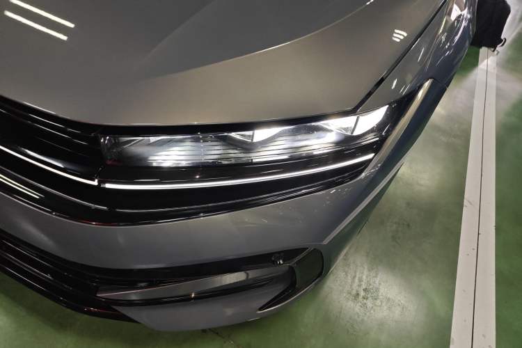 Used Volkswagen Magotan 2024 380TSI DSG Prestige Edition DaMai Package Left Front Headlight