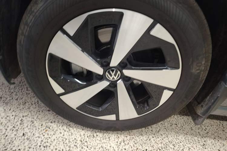 Used Volkswagen Magotan 2024 300TSI DSG Luxury Edition Left Front Wheel Hub
