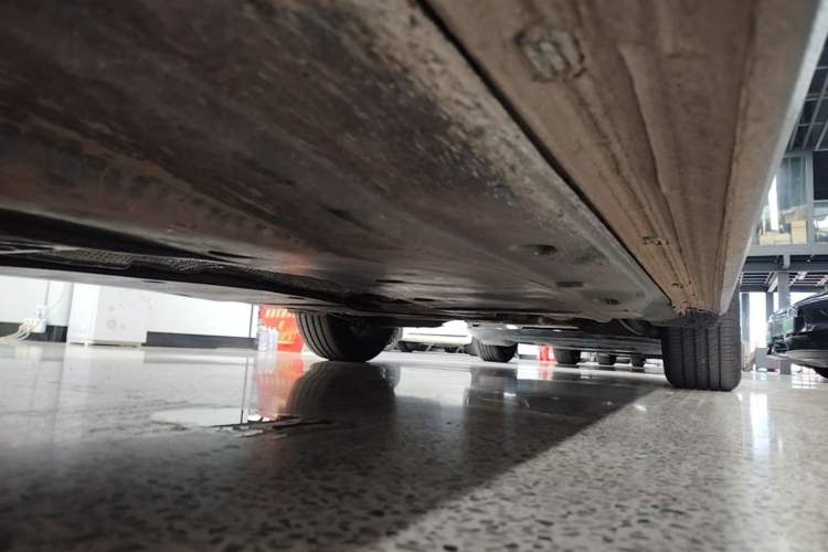 Used Volkswagen Magotan 2024 300TSI DSG Luxury Edition Left Side Sill