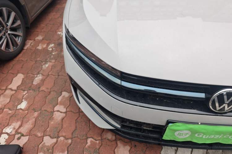 Used Volkswagen Magotan 2024 380TSI DSG Prestige Edition DaMai Package Right Front Headlight
