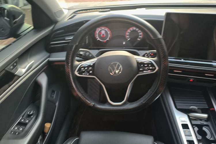 Used Volkswagen Magotan 2024 380TSI DSG Ultimate Edition Steering Wheel