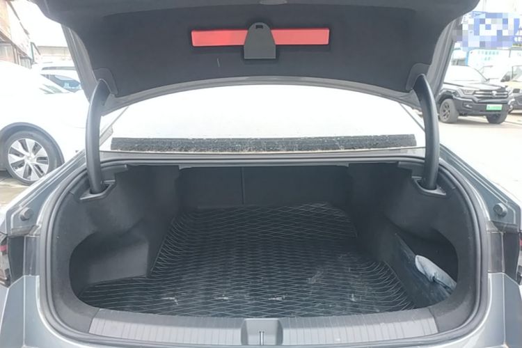 Used Volkswagen Magotan 2024 380TSI DSG Prestige Edition DaMai Package Trunk