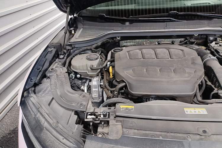 Used Volkswagen Magotan 2024 380TSI DSG Ultimate Edition Engine Bay Right