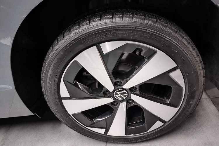 Used Volkswagen Magotan 2024 300TSI DSG Prestige Edition—A Real Eye-Catcher Exterior 6
