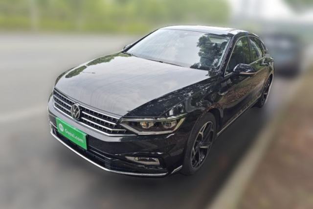 Used Volkswagen Magotan 2025 Zhongxiang Version 330TSI DSG Luxury Edition