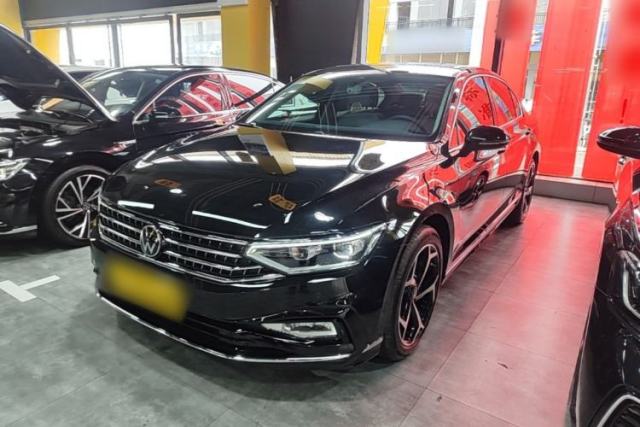 Used Volkswagen Magotan 2025 Revised Version Zhongxiang Edition 330TSI DSG Luxury Trim