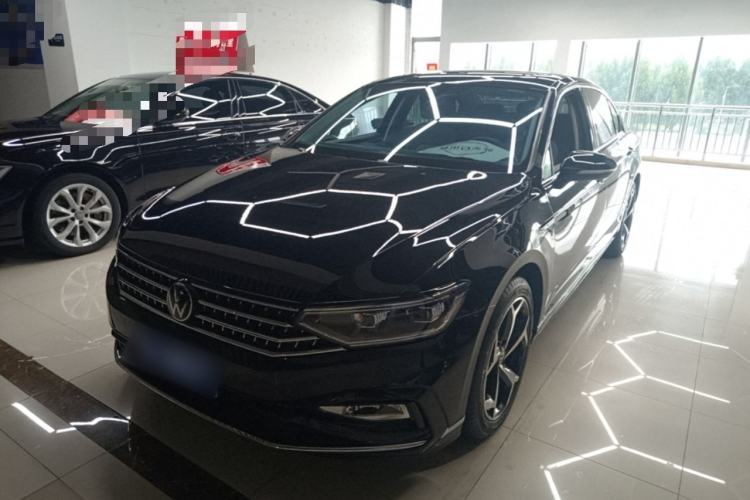 Volkswagen Magotan 2025 Zhongxiang Version 330TSI DSG Luxury Edition