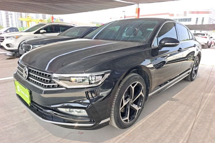 Used Volkswagen Magotan 2025 Zhongxiang Model 280TSI DSG Luxury Version Guazi used car, China used car export, Used car for sale, Used cars, Cheapest cars for sale